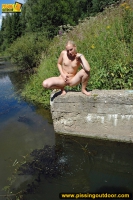Outdoor pissing in the lake