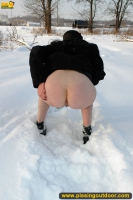 Teen brunette winter outdoor pissing