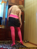Magenta pantyhose play of blonde mom