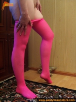 Magenta pantyhose play of blonde mom
