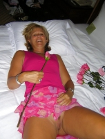 Mature Upskirt - 7