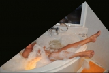 Bath, in bad, gebukt