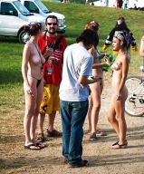 Music festival girls