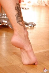 Veronika Fasterova sexy soles, toes