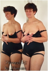 Oma als Pornomodel vor der Kamera