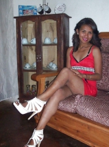 Chrystelle jolie petite pute Malgache