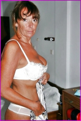 Big titted GILF Stephanie