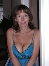 Big titted GILF Stephanie