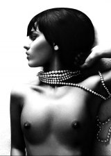 Hot bw 32 by petra