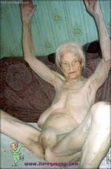 oma titten