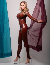 Mistress Domme in latex and sexy attire