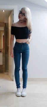 Hipster amateur blonde - kinky teen loves her selfies