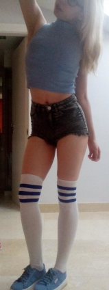 Hipster amateur blonde - kinky teen loves her selfies