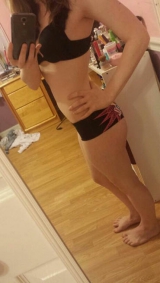 Very cute non-nude amateur british teen selfies - this lady