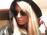 Young mum cheating affair selfies - married slut shares her