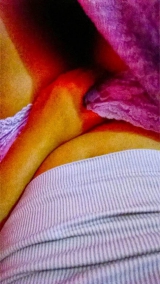 Black teen goes selfie mad - what she really does after gym