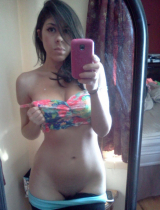 USA woman boobs pussy selfie