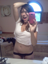 USA woman boobs pussy selfie