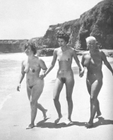 Hairy pretty women on retro porn pics 3!