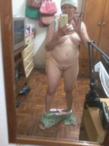 coroa gostosa se exibindo