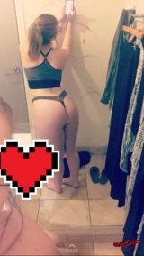 Naughty teen published her nudes and porn pics
