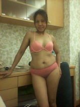 Sexy Pics of Mrs. Marie G. Gundran of Tubao Sex Scandal