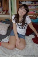 Young slut takes butt fucking in her bed
