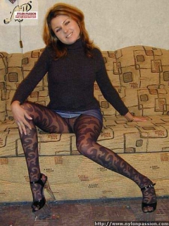 Pantyhosed blondie exhibiting herself - N
