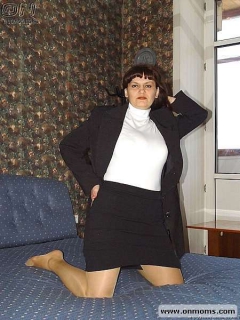 Mature businesswoman strips - N