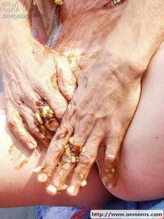 Cake on the bodies - N