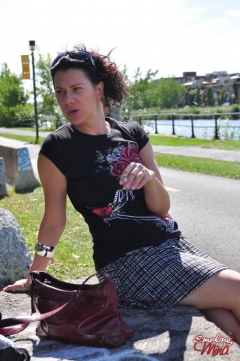 Brunette babe smoking at the park - N