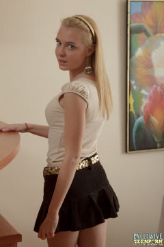 Lovely teen fucked - N