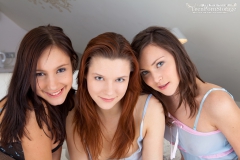 Three nude teenies - N