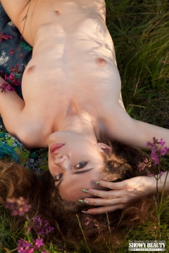 Sexy posing outdoors - N