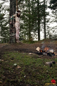 Rud's Outdoor Slave 4 - N