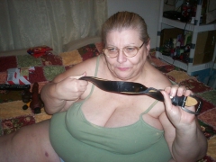 Any one want a spanking - N