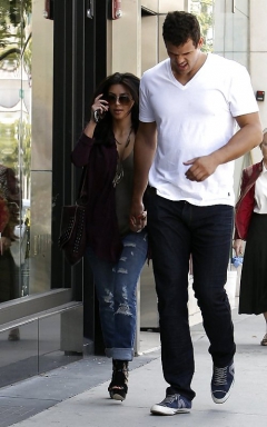 Kim Kardashian leaving Nate n Als in Beverly Hills - N