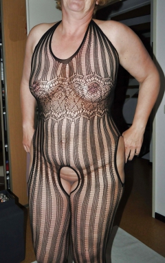 Showing My Hot Old Body #3 BoB - N