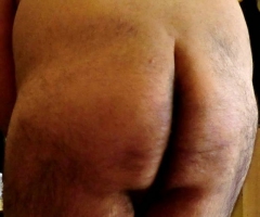 Naked male - N