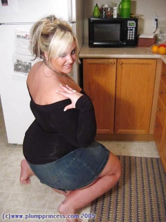 Hoochie Hottie - N