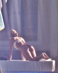 Cette salope de shakira big bitch - N