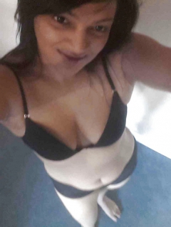 Fit desi milf - N