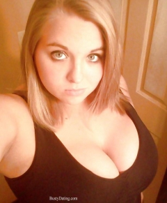 Amanda - 19yr old, 40ddd - N
