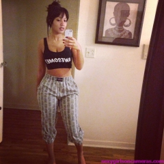 Webcam Models Outdoors - N