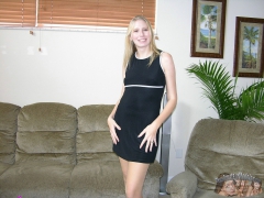 Upskirt MILF Pantyhose - N
