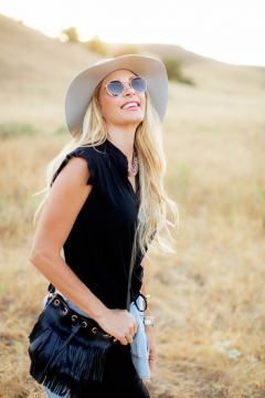 Lyndi Kennedy - N