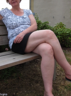Ivana - mature elegant lady with great saggy tits - N