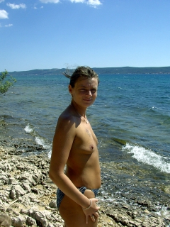 Christin am Strand - N