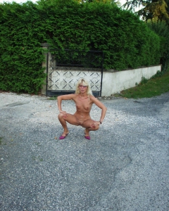 My web whore Coco - Solo outdoors - N