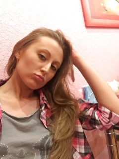 Young mum cheating affair selfies - married slut shares her - N